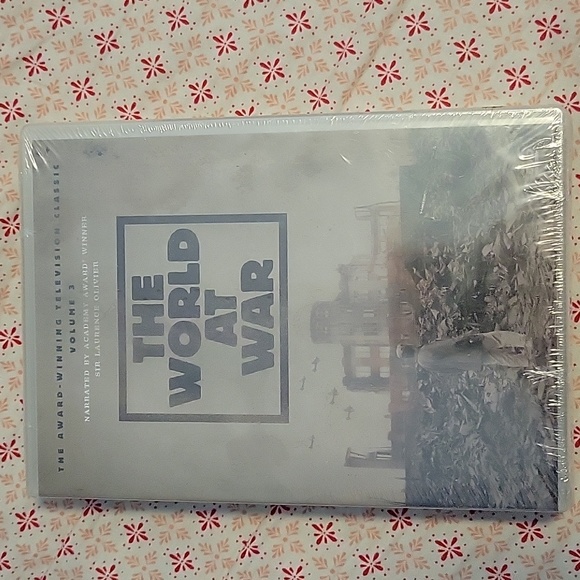 World War II Classics Collection of Films and The World at War set - Picture 4 of 5